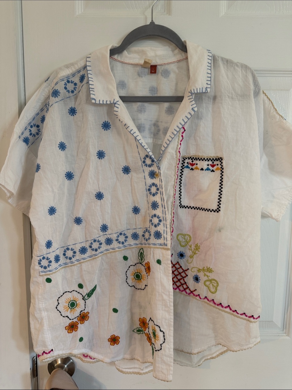 Pilcro White Embroidered Button-Front Shirt
